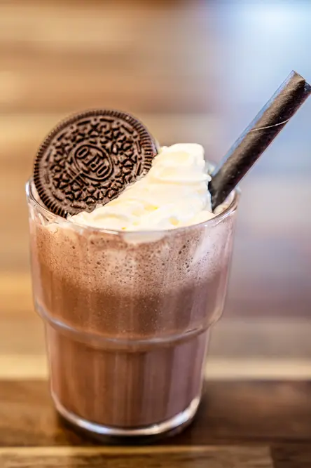 Small chocolate Oreo milkshake