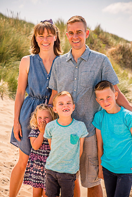 Outdoor Family Portrait of family of 5 on the beach